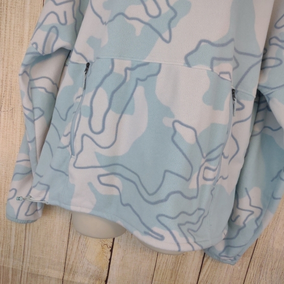 The North Face Women’s Cowl Neck Fleece Pullover - Picture 6 of 10